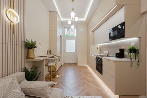 Eladó Lakás 1078 Budapest 7. kerület , Állatorvosi Egyetemnél, felújított lakás - önálló HRSZ