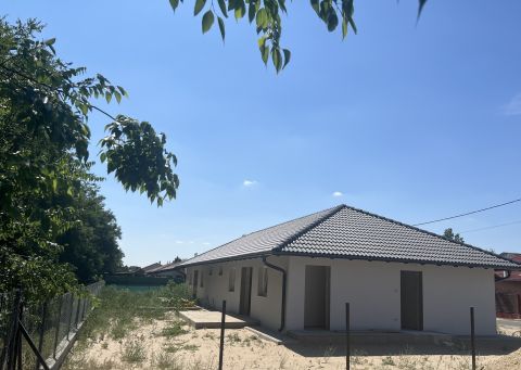 Eladó Ház 2315 Szigethalom , Új építésű ikerház a zöld erdő szélén (2.lakás)