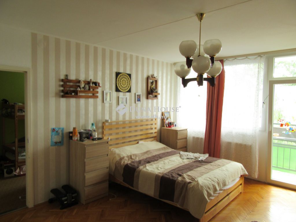 4032 Debrecen — 1/9