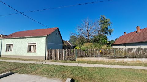 Eladó Ház 7843 Szaporca 