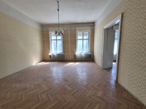 Eladó Lakás 8360 Keszthely 