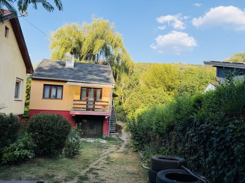 Eladó Ház 2500 Esztergom Búbánatvölgy