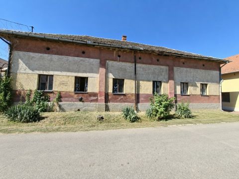 Eladó Ház 5440 Kunszentmárton , Lehetőség mindenre