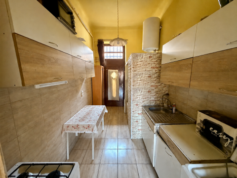 Eladó Lakás 1089 Budapest 8. kerület 