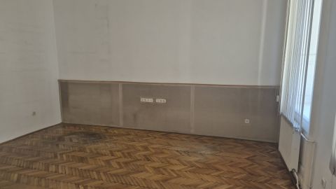 Eladó Lakás 1066 Budapest 6. kerület 