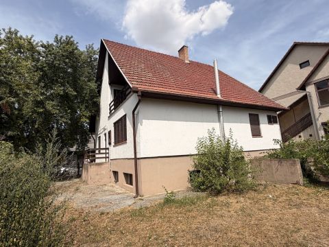 Eladó Ház 2251 Tápiószecső Tégla építésű, betonfödémes, 2 szintes ház, garázzsal!