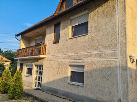 Eladó Ház 2433 Sárosd Mindenhez közel 