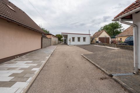 Eladó Ipari 2836 Baj 