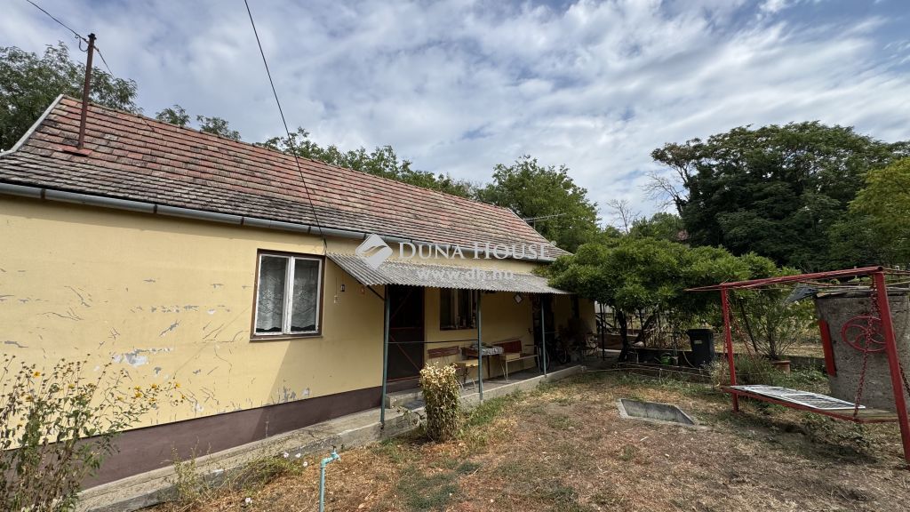 For sale House 2017 Pócsmegyer, 