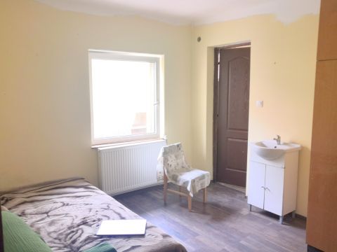 Eladó Ház 1205 Budapest 20. kerület , Akár több lakrészként is hasznosítható házrész