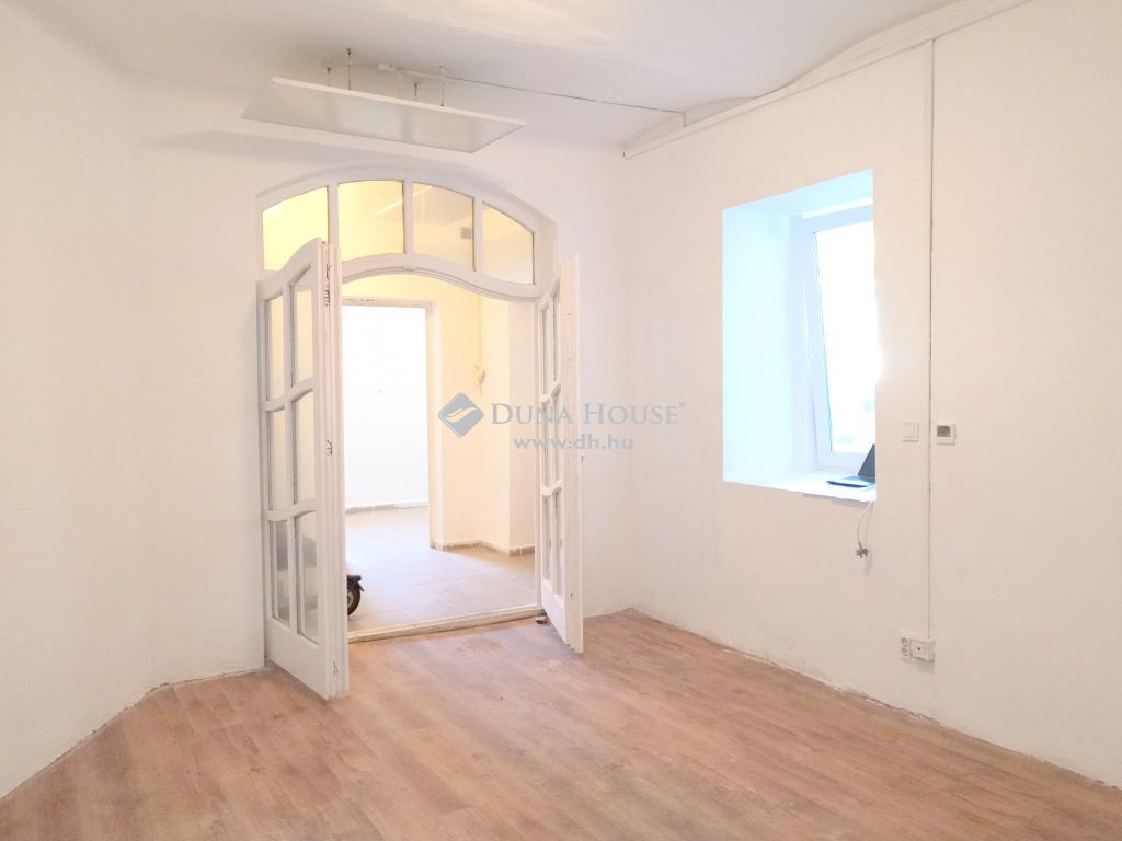 For sale Flat Budapest XV. kerület, 