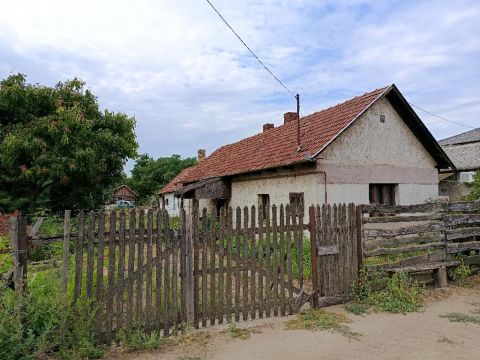 Eladó Ház 4243 Téglás , 4243 Téglás, Fenyves utca