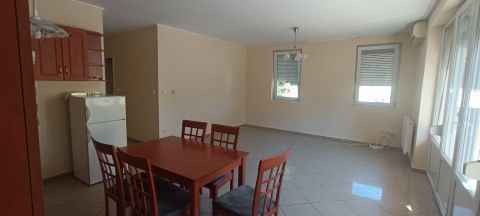 Kiadó Lakás 7200 Dombóvár 