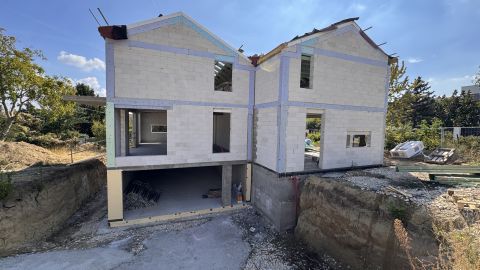Eladó Ház 1037 Budapest 3. kerület Aranyhegy