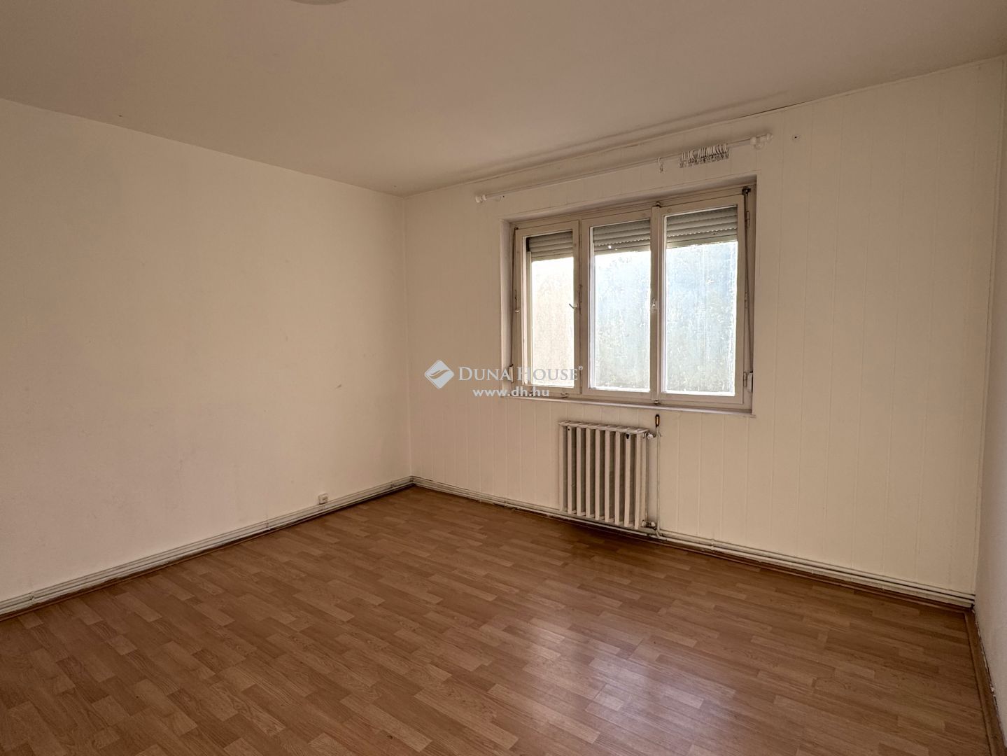 Eladó lakás Békéscsabán – LK047921
