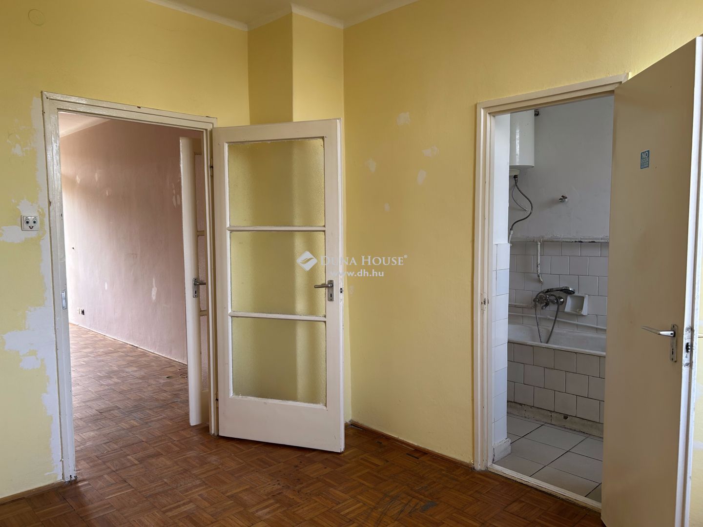 Második emeleti, erkélyes lakás Kalocsán – LK086679
