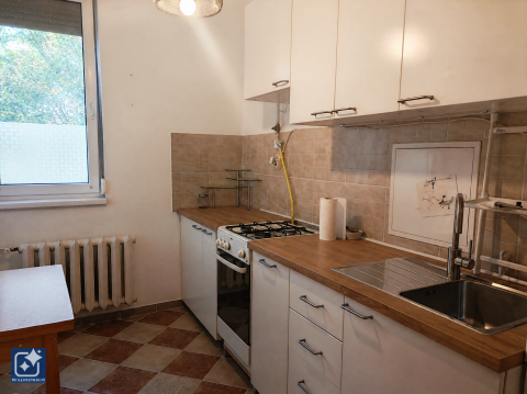 Eladó Lakás 8000 Székesfehérvár 