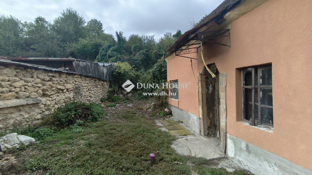 8400 Ajka , Ajka Központ — 1/8
