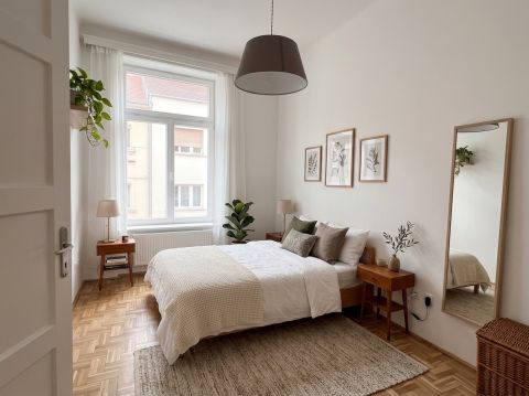 Kiadó Lakás 1027 Budapest 2. kerület Frissen felújított 2 szobás vízivárosi lakás csendes utcában