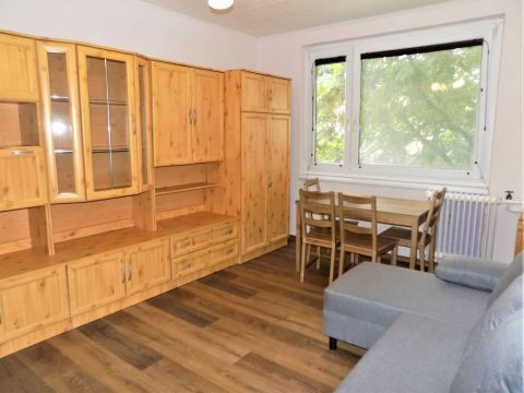 Kiadó Lakás 4026 Debrecen , Hunyadi utcán 