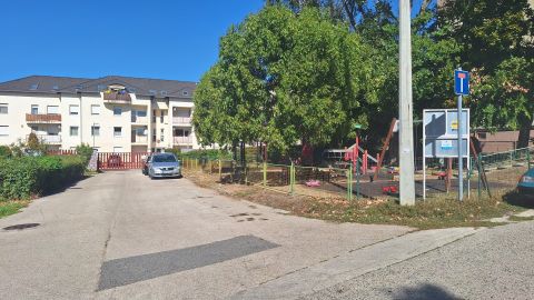 Eladó Lakás 8000 Székesfehérvár , Fecskeparton