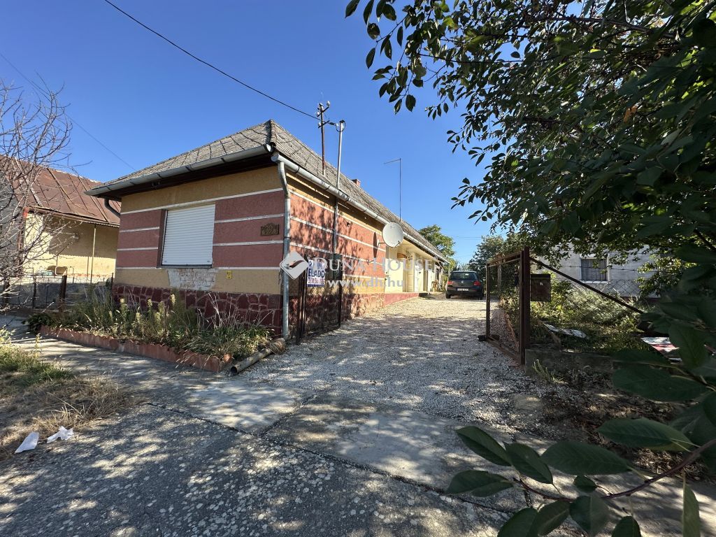 8676 Karád ,  2 ingatlan több mint 4000m2 telekkel, Balaton 10 percre — 1/18
