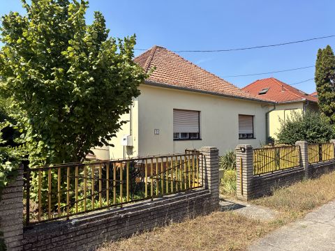 Eladó Ház 7761 Kozármisleny 