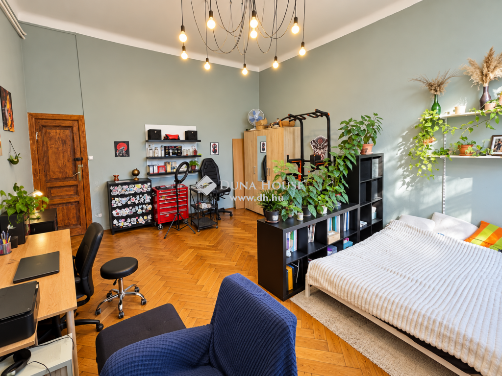 9400 Sopron , Torna utca közelében — 1/19