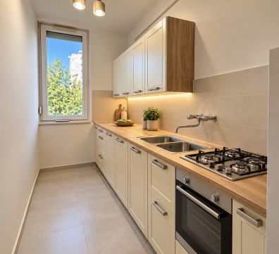 Kiadó Lakás 4027 Debrecen , Debrecenben, a Malompark közelében, a Nyár utcán