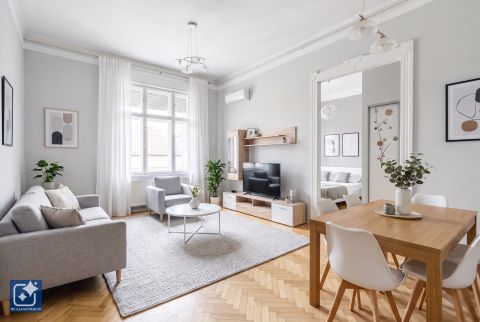Eladó Lakás 1132 Budapest 13. kerület , Újlipótváros nagypolgári 4. emeleti lakás, liftes társasház!
