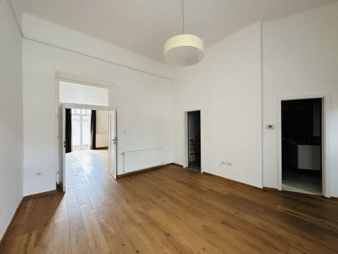 Eladó Lakás 1081 Budapest 8. kerület 