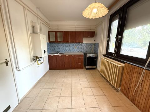 Eladó Lakás 6000 Kecskemét , AZONNAL KÖLTÖZHETŐ FÖLDSZINTI LAKÁS