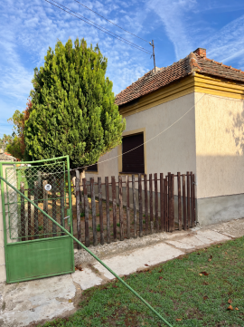 Eladó Ház 9143 Enese , Enese, fogászati rendelő közelében