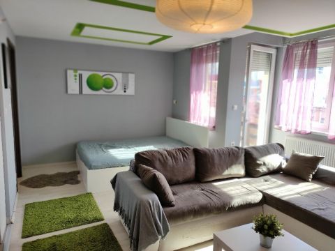 Eladó Lakás 1043 Budapest 4. kerület , 1043 Budapest 4, Újpest központ környéke