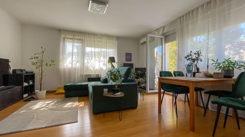 Kiadó Lakás 1025 Budapest 2. kerület , újszerű. erkélyes, garázs, tároló