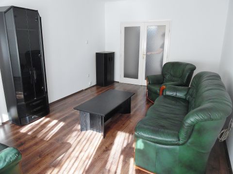 Eladó Lakás 4028 Debrecen Nagyerdei 3 szobás lakás.