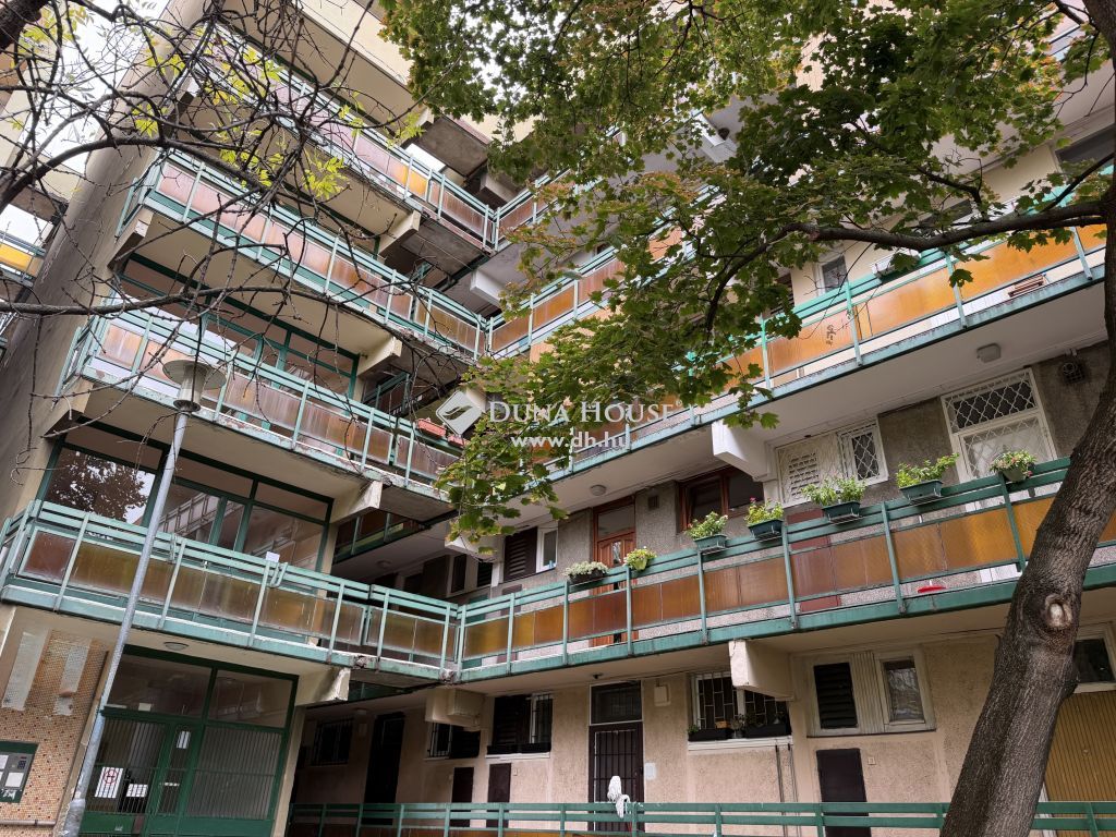 Eladó Lakás Budapest XX. kerület, 