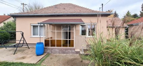 Eladó Ház 2314 Halásztelek Körbejárható családi ház, 