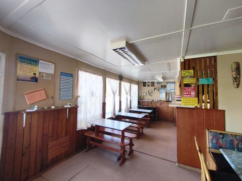 Eladó Vendéglátás 7200 Dombóvár , Bajcsy-Zsilinszky utca