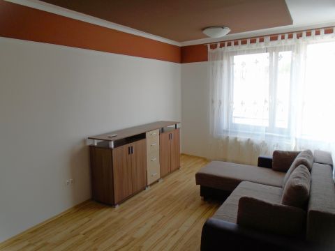 Eladó Lakás 2500 Esztergom 