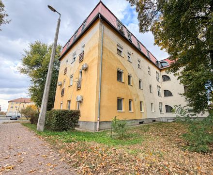 Eladó Lakás 2900 Komárom , Ébredjen madárcsicsergésre! – Zöldövezeti otthon Komáromban